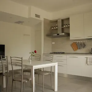 Casa In Campagna Alle Porte Di 3min Fiera 3 Min Mare Appartamento